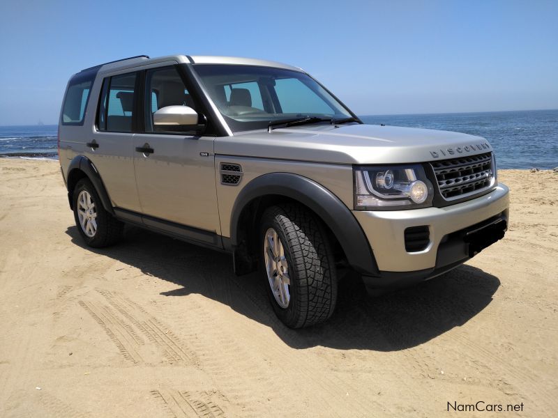 Land Rover Discovery 4 xs in Namibia