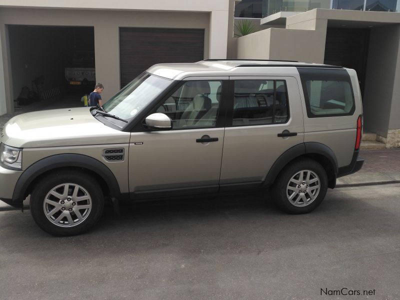 Land Rover Discovery 4 xs in Namibia