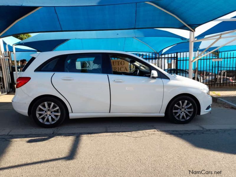 Mercedes-Benz B Class B 200 BE in Namibia