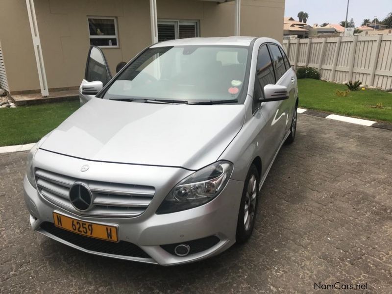 Mercedes-Benz B200 in Namibia