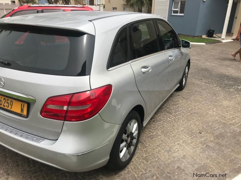 Mercedes-Benz B200 in Namibia