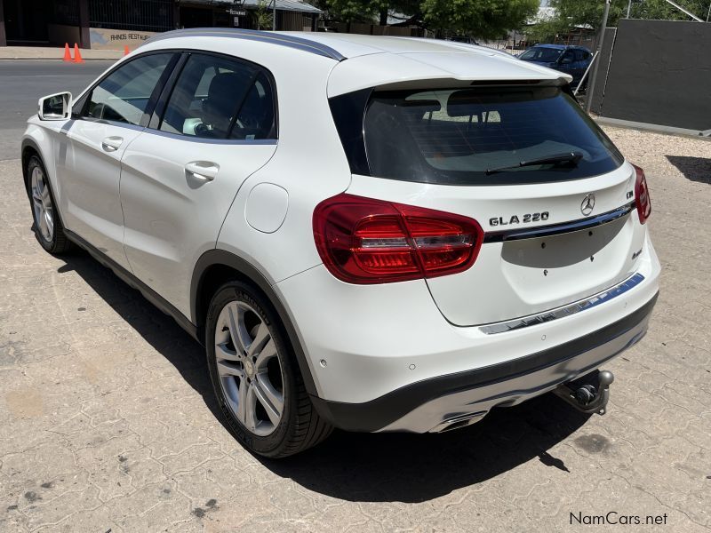 Mercedes-Benz GLA 220D 4MATIC in Namibia