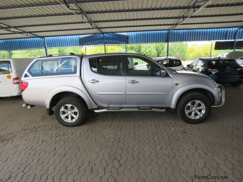 Mitsubishi TRITON 2.5 Di-D D/CAB 4X4 in Namibia