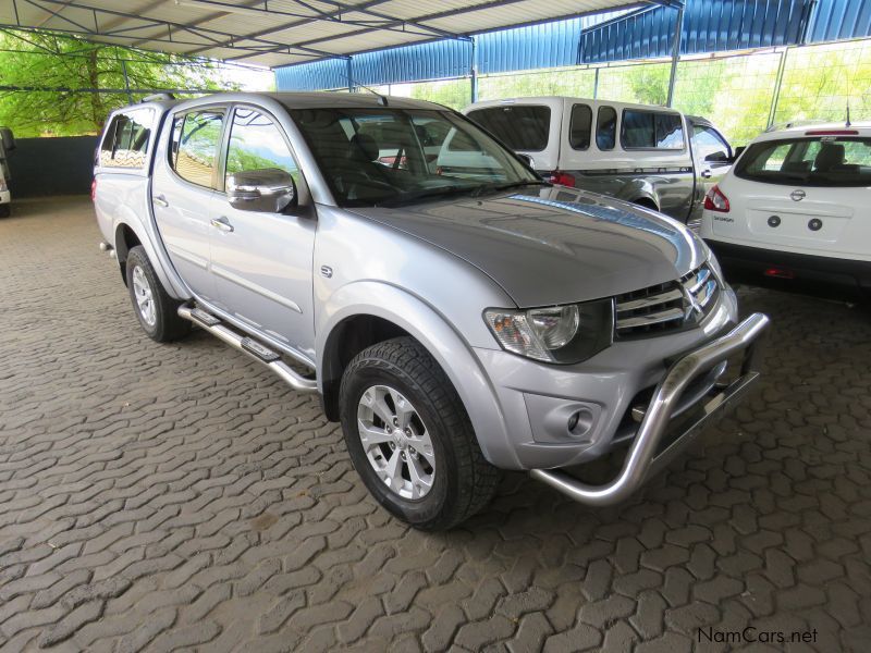 Mitsubishi TRITON 2.5 Di-D D/CAB 4X4 in Namibia