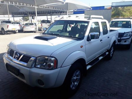 Nissan NP 300  D/C 2.5 4x4 in Namibia