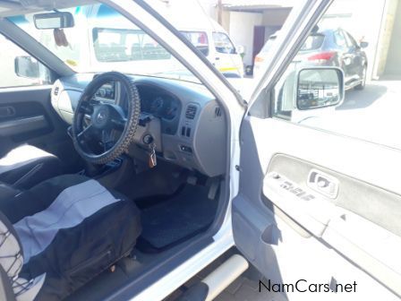Nissan NP300  D/C 2.5 4x4 in Namibia