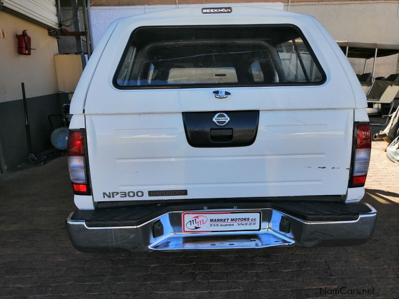 Nissan NP300 2.5 Hardbody HiRider in Namibia