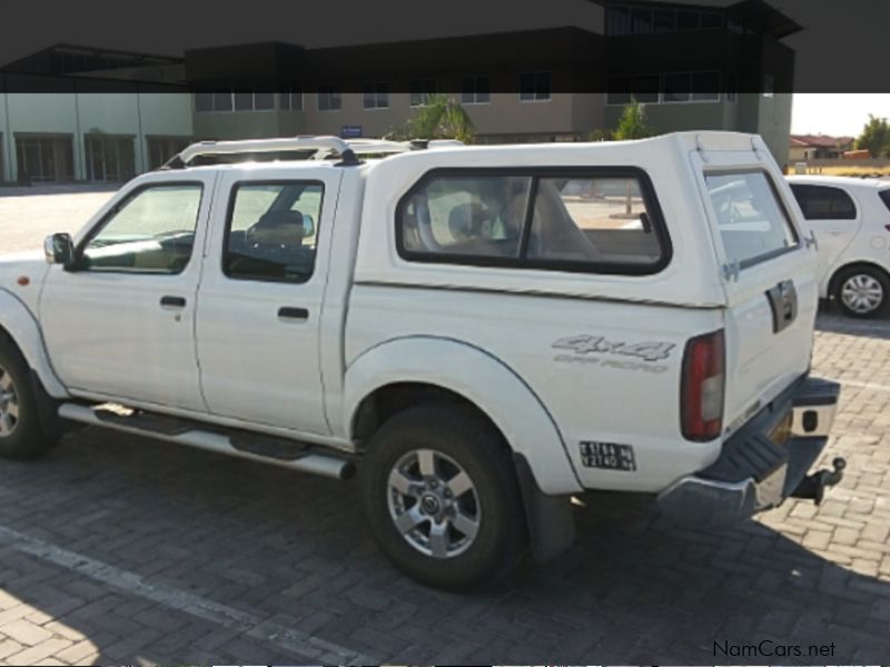 Nissan NP300 2.5 TDi in Namibia