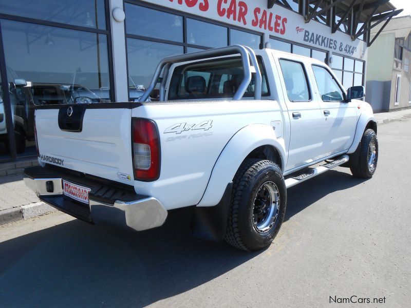 Nissan Np300 2.5 Tdi D/c 4x4 in Namibia