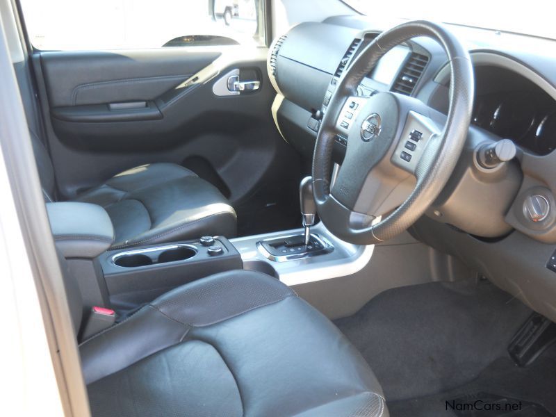 Nissan Pathfinder 3.0 V6 V9X in Namibia