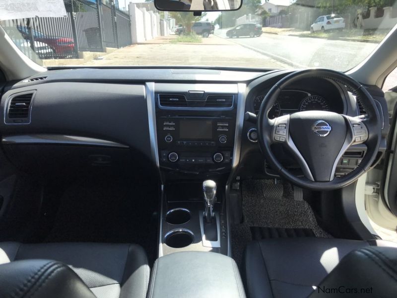 Nissan TEANA 2.0 CVT in Namibia