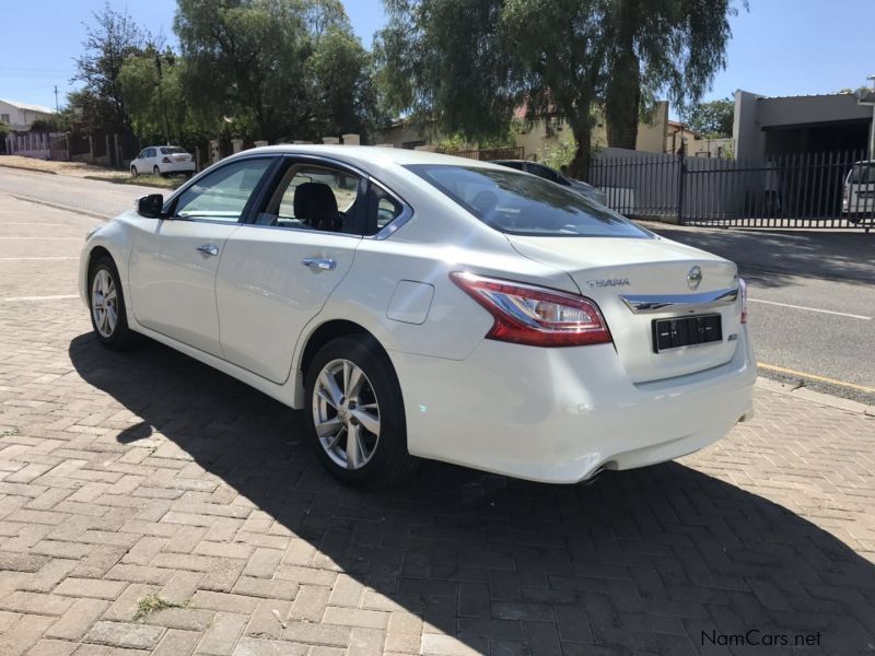 Nissan TEANA 2.0 CVT in Namibia