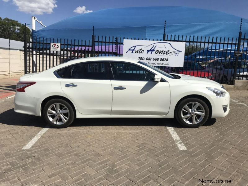 Nissan TEANA 2.0 CVT in Namibia