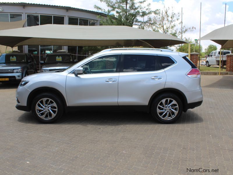 Nissan X-TRAIL 2.0 XE in Namibia