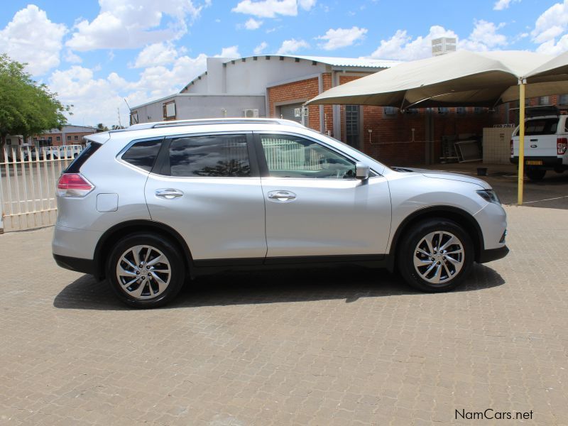 Nissan X-TRAIL 2.0 XE in Namibia