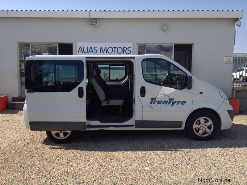 Opel Vivaro 1.9 CDTi 9 seater BUS in Namibia