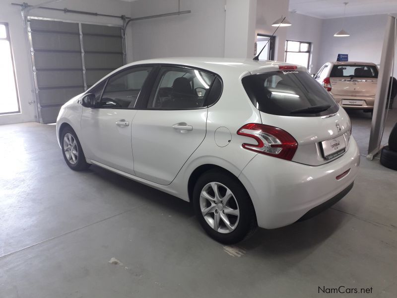 Peugeot 208 1.2 Vti Active in Namibia