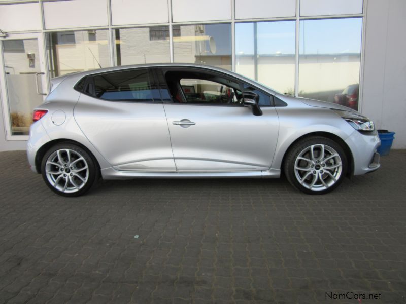 Renault CLIO IV 1.6 RS 200 in Namibia