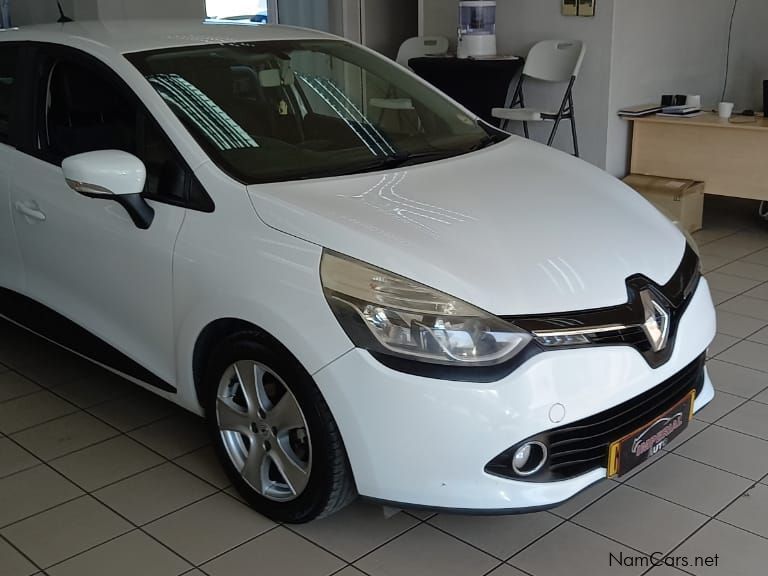 Renault Clio IV 900 T EXPRESSION 5DR (66KW) in Namibia