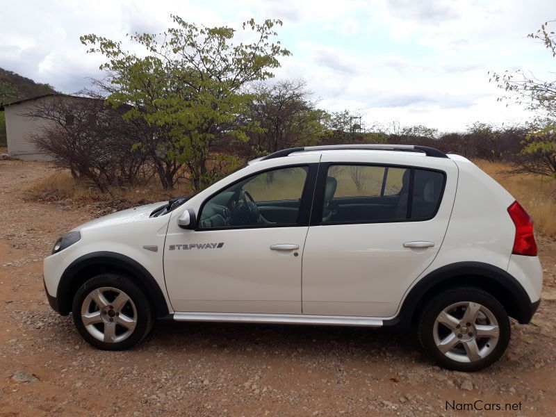 Renault Sandero Stepway 1.6 in Namibia