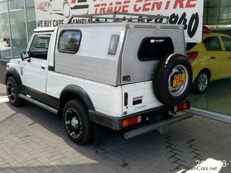 Suzuki Gypsy 1.3i 4x4 in Namibia