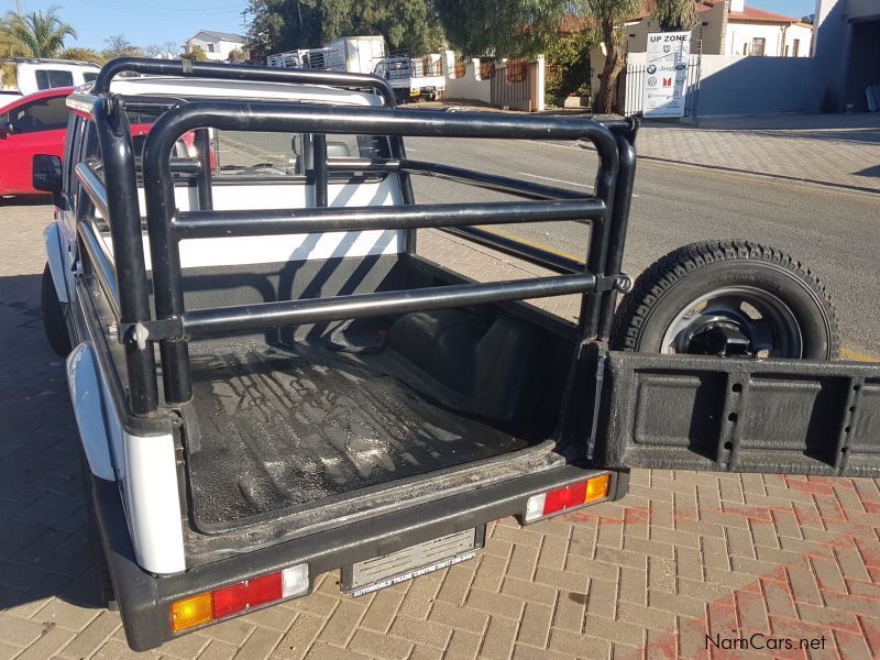 Suzuki Gypsy 1.3i 4x4 Single cab 1/2 ton Pick-up in Namibia