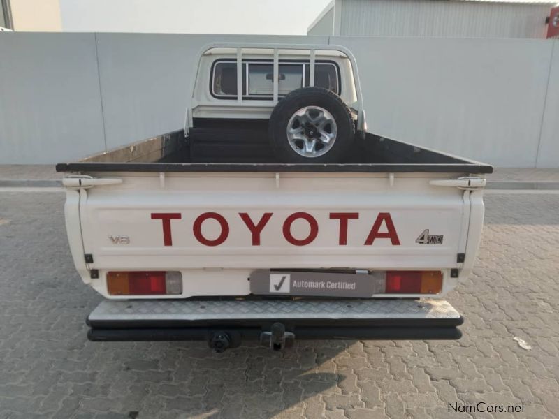 Toyota 4.0 V6 TOYOTA LAND CRUISER S/CAB in Namibia