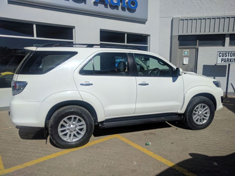 Toyota FORTUNER 2.5D4D HR A/T 4X2 in Namibia