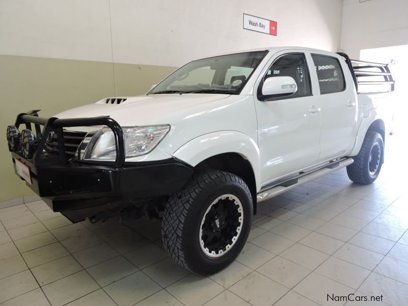 Toyota HILUX 2.5 D-4D D/C in Namibia