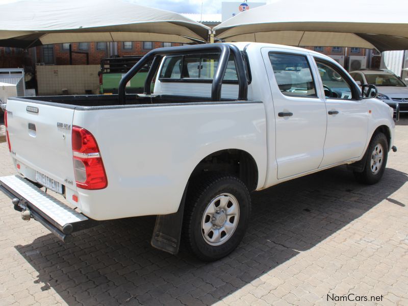 Toyota HILUX 2.5D4D D/C 4X4 SRX in Namibia