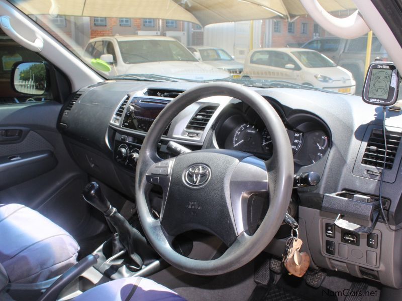 Toyota HILUX 2.5D4D D/C 4X4 SRX in Namibia