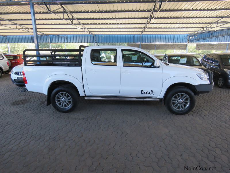 Toyota HILUX 4000 V6 D CAB DAKAR 4X4 in Namibia