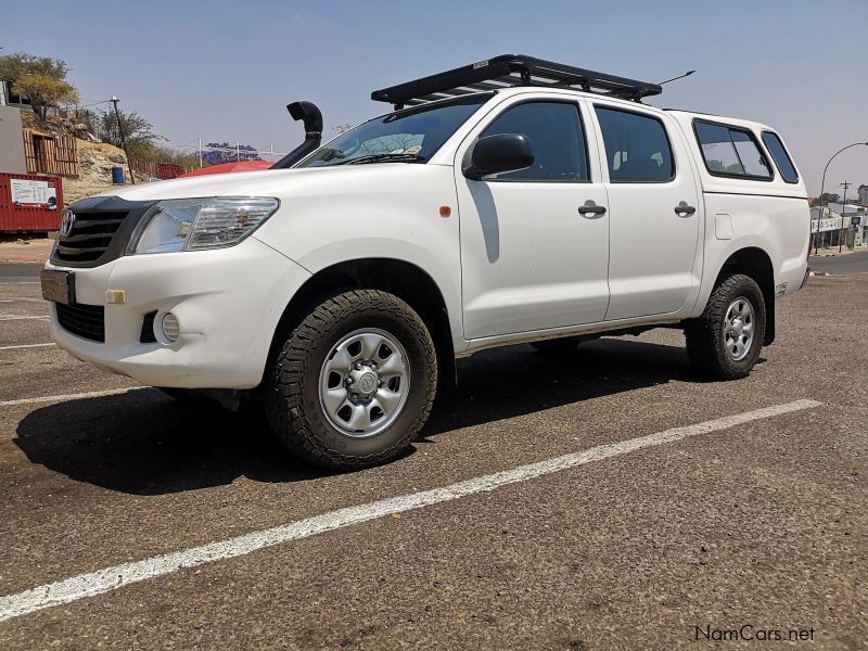 Toyota Hilux 2.5 D-4D 4X4 SRX DC in Namibia