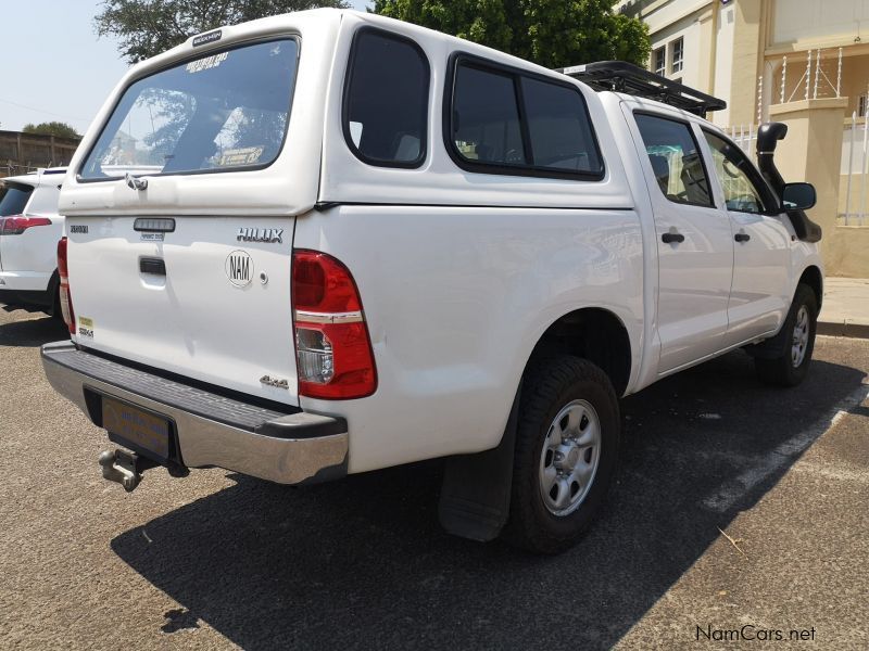 Toyota Hilux 2.5 D-4D 4X4 SRX DC in Namibia