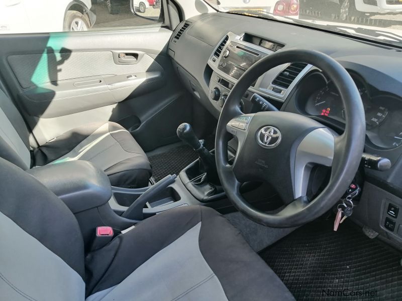 Toyota Hilux 2.5 D-4D SRX 4X4 P/U D/C in Namibia