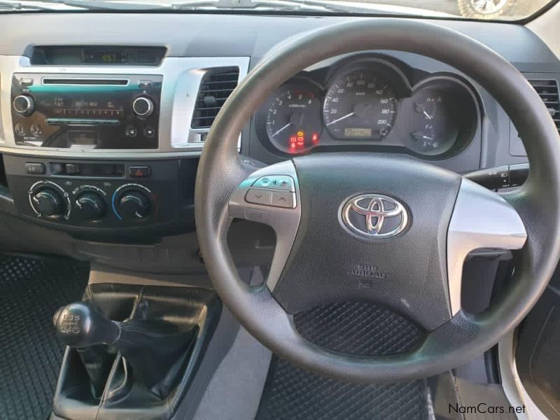 Toyota Hilux 2.5 D-4D SRX D/Cab 4x4 in Namibia