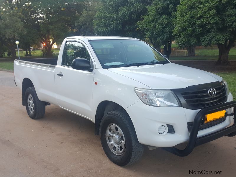 Toyota Hilux 2.5 D-4D SRX Raised Body 2x4 Diff-Lock in Namibia