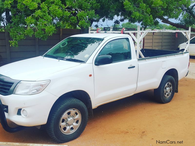 Toyota Hilux 2.5 D-4D SRX Raised Body 2x4 Diff-Lock in Namibia