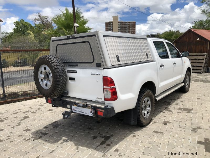 Toyota Hilux 2.5 D4-D SRX 4x4 P/U D/C in Namibia