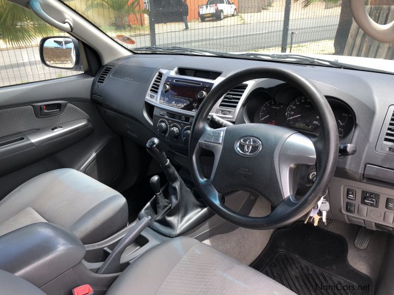 Toyota Hilux 2.5 D4-D SRX 4x4 P/U D/C in Namibia