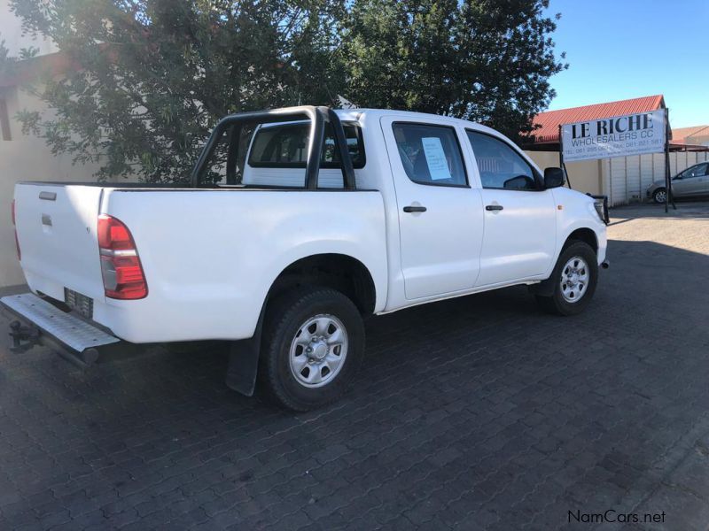 Toyota Hilux 2.5 D4D 4x4 D/C in Namibia