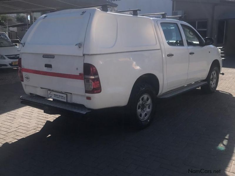 Toyota Hilux 2.5 D4D SRX 4x4 D/C manual in Namibia