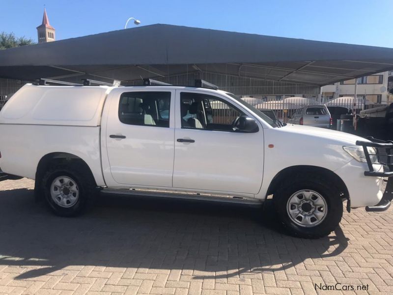 Toyota Hilux 2.5 D4D SRX 4x4 D/C manual in Namibia