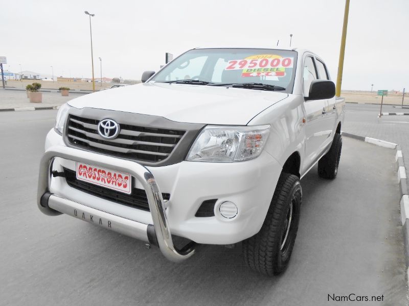 Toyota Hilux 2.5 D4D SRX D/C 4X4 in Namibia