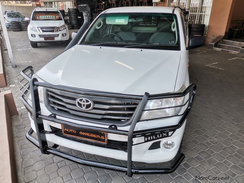 Toyota Hilux 2.5 D4D SRX S/C 4x4 in Namibia