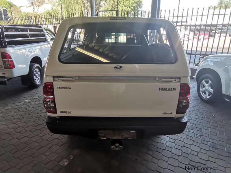 Toyota Hilux 2.5 D4D SRX S/C 4x4 in Namibia