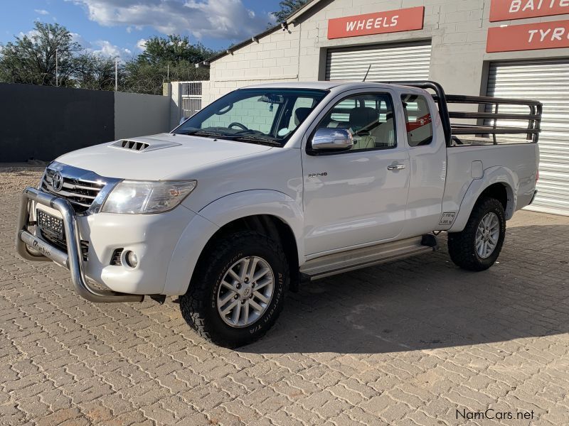Toyota Hilux 3.0 D-4D 4x4 E/C in Namibia