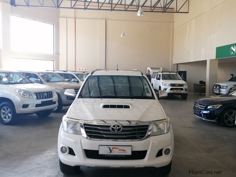 Toyota Hilux 3.0 D-4D Raider 4x4 A/T D/cab in Namibia
