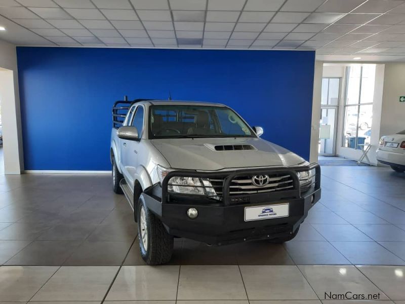 Toyota Hilux 3.0D4d Raider E/C 4x4 MT in Namibia