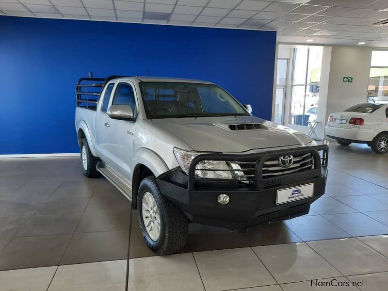 Toyota Hilux 3.0D4d Raider E/C 4x4 MT in Namibia